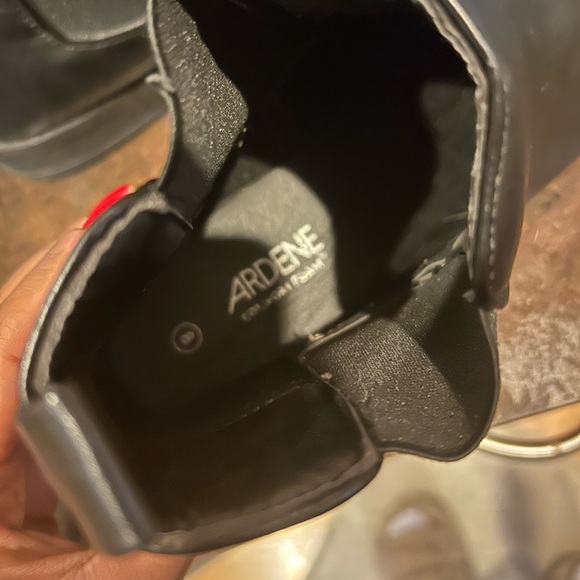 Arden’s low cut bootie - Picture 2 of 4